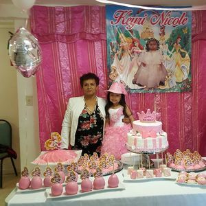 Meet your Posher, Keyri